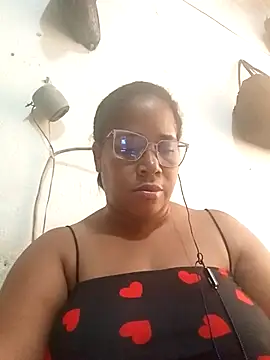 Snapshot of Big_ass_submissive chatting on April 2026 01:02:01 PM Big ass submissive online show from April 2026 01:02:01 PM