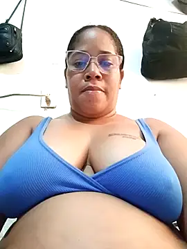 Snapshot of Big_ass_submissive chatting on May 2026 12:43:01 PM Big ass submissive online show from May 2026 12:43:01 PM