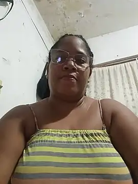 Snapshot of Big_ass_submissive chatting on June 2026 12:33:01 PM Big ass submissive online show from June 2026 12:33:01 PM