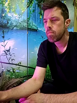 welcome-to-the-jungle online show from April 2026 08:03:01 PM