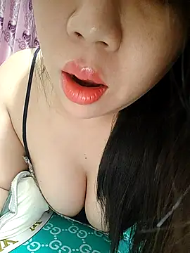 Julyy08 online show from November 2025 12:55:01 PM