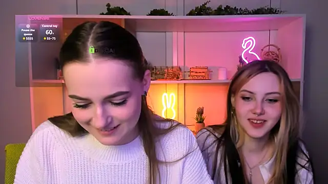 aria moo online show from December 2025 05:57:01 AM