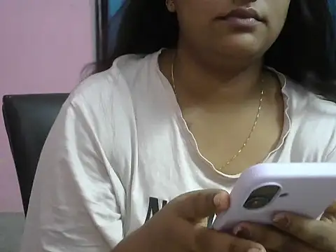 Queenxxx98 online show from October 2025 07:57:02 PM