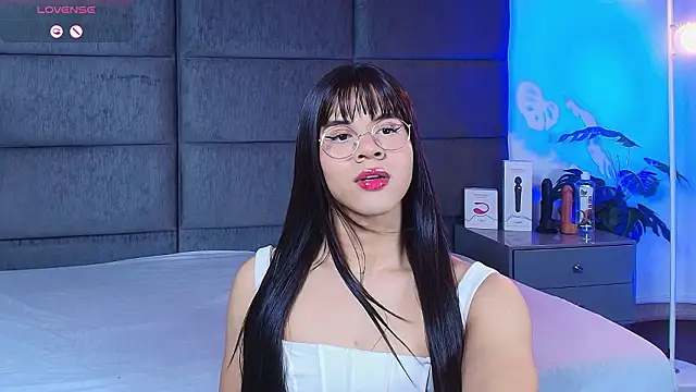 Slenna Moon online show from February 2026 11:28:01 PM