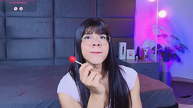 Slenna Moon online show from February 2026 11:39:01 PM