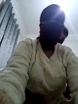 Ahalm online show from November 2025 10:15:02 PM