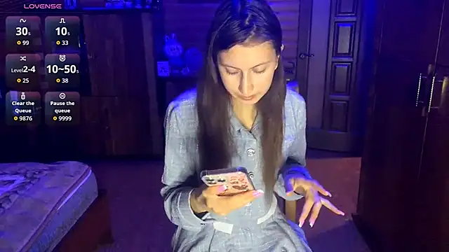 Shyselly online show from October 2025 05:24:02 PM