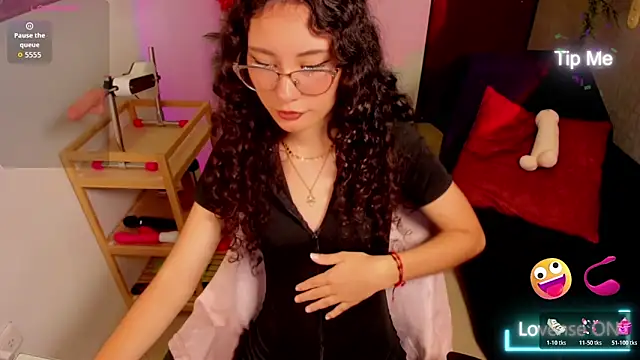 Krysten Riter online show from June 2026 02:44:02 PM