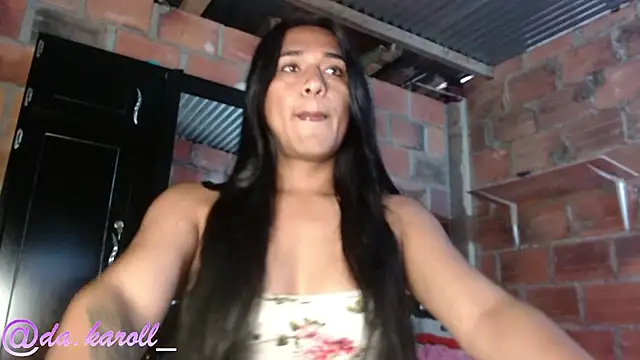 Snapshot of _Diviine_karoll_ chatting on September 2025 06:18:02 PM Diviine karoll online show from September 2025 06:18:02 PM