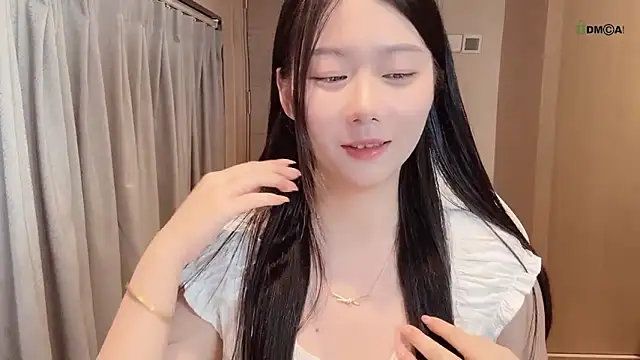 Snapshot of Makinghappymyself_ chatting on October 2025 08:20:02 AM Makinghappymyself  online show from October 2025 08:20:02 AM