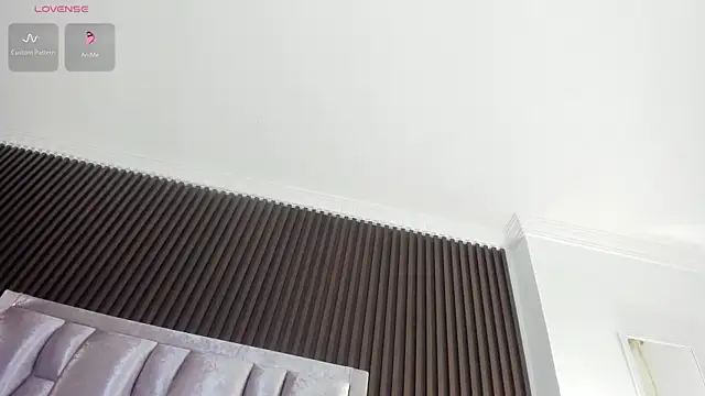 Zahra milks online show from March 2026 01:33:01 PM