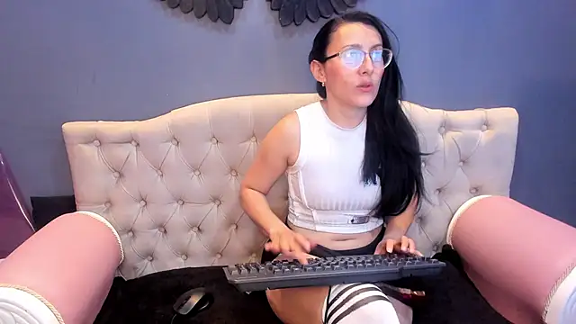 Scarlett 14  online show from March 2026 03:12:01 AM