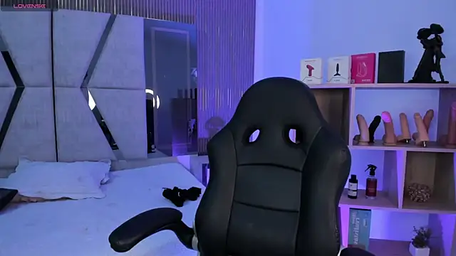 LiamDeep online show from February 2026 08:09:01 PM