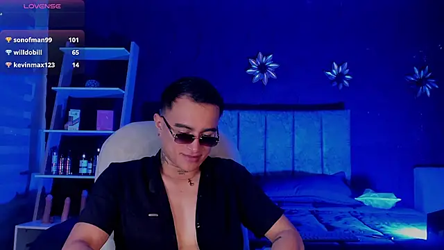 LiamDeep online show from April 2026 08:21:01 PM