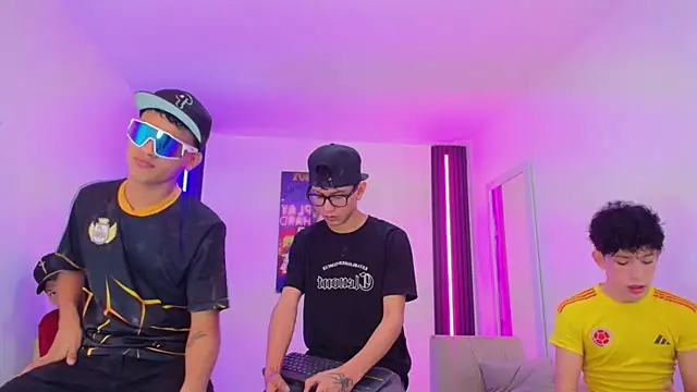Snapshot of Marcus_and_Tony chatting on June 2026 08:14:01 PM Marcus and Tony online show from June 2026 08:14:01 PM