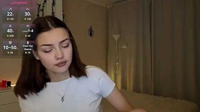 PurrrBerry online show from November 2025 05:32:02 AM