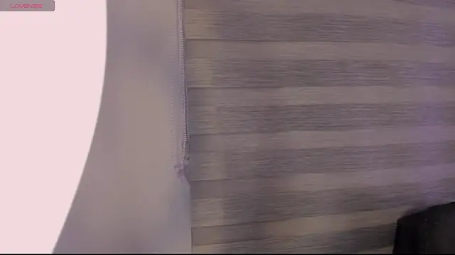 SkyThompson online show from October 2025 04:35:02 AM