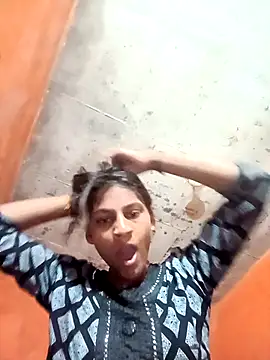 Snapshot of Jyoti_thakurr chatting on September 2025 11:40:01 PM Jyoti thakurr online show from September 2025 11:40:01 PM