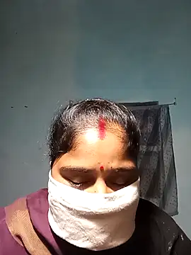 Sheema tyagi online show from November 2025 08:44:01 PM