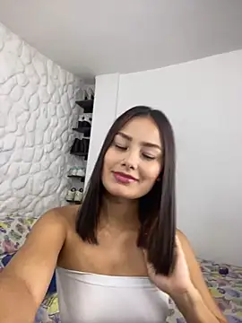 alasska 18 online show from September 2025 11:04:02 PM