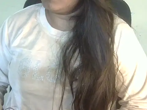 Aanya Hazel online show from December 2025 09:44:02 PM