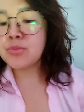 Snapshot of Innogin chatting on October 2025 07:12:02 PM Innogin online show from October 2025 07:12:02 PM