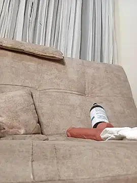 Marian Zeller online show from November 2025 04:26:02 AM