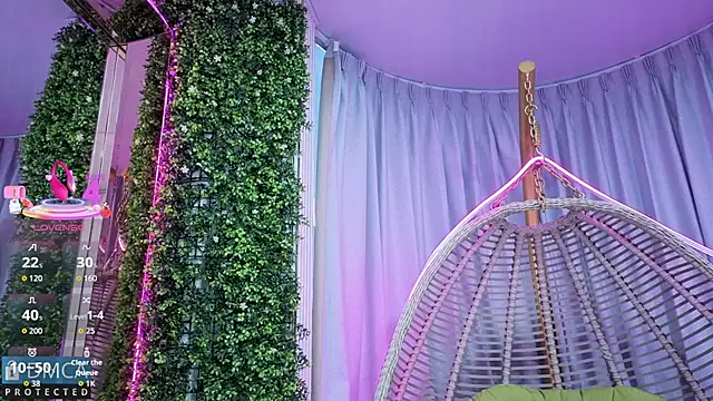 Kiara Zahiri   online show from October 2025 10:59:02 AM