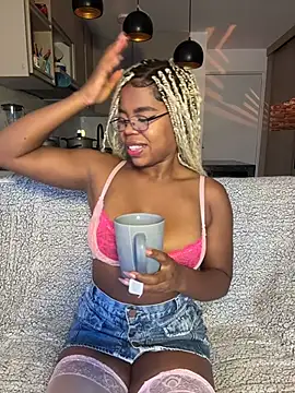 Sweet-Jade online show from November 2025 10:20:02 PM