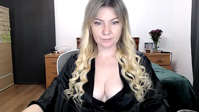 ParadiseAlina online show from November 2025 05:55:02 PM