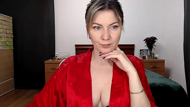 ParadiseAlina online show from November 2025 06:40:02 PM