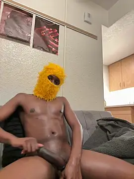 Snapshot of hungdrew9 chatting on February 2026 05:52:01 PM hungdrew9 online show from February 2026 05:52:01 PM