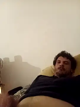 Snapshot of PleasingDavid1993 chatting on October 2025 03:40:02 AM PleasingDavid1993 online show from October 2025 03:40:02 AM