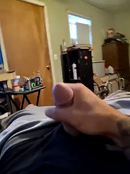 Snapshot of Wolfyking95 chatting on September 2025 12:11:01 AM Wolfyking95 online show from September 2025 12:11:01 AM