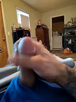 Snapshot of Wolfyking95 chatting on September 2025 12:22:02 AM Wolfyking95 online show from September 2025 12:22:02 AM