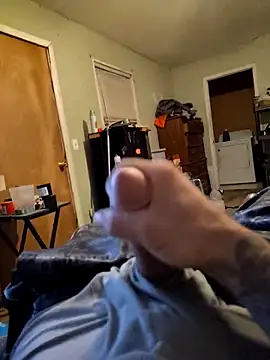 Snapshot of Wolfyking95 chatting on October 2025 05:07:01 AM Wolfyking95 online show from October 2025 05:07:01 AM