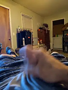 Snapshot of Wolfyking95 chatting on November 2025 02:34:02 AM Wolfyking95 online show from November 2025 02:34:02 AM