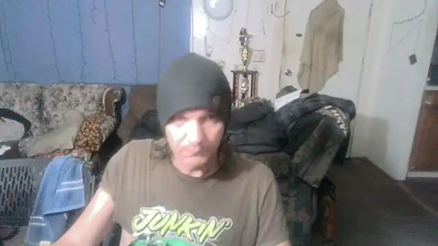 Poundtown1226 online show from October 2025 06:34:01 AM