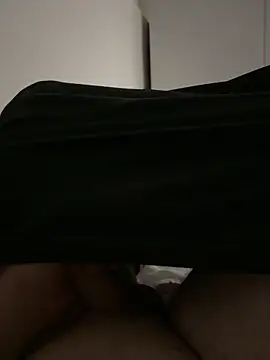 samksa77 online show from October 2025 07:18:01 PM