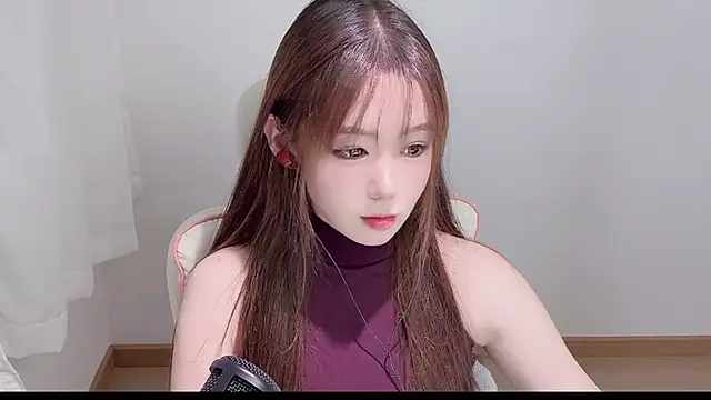 Xiao-runbao online show from October 2025 01:19:01 PM