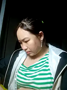 suki-lady online show from November 2025 01:01:01 PM