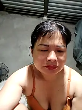 Snapshot of kute-00 chatting on October 2025 09:35:01 PM kute-00 online show from October 2025 09:35:01 PM