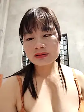 kute-00 online show from December 2025 01:41:02 PM