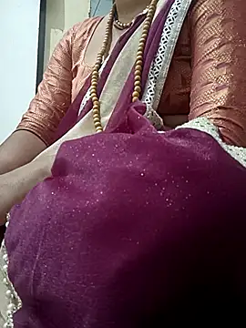 Snapshot of monu_bhabi chatting on February 2026 04:57:01 PM monu bhabi online show from February 2026 04:57:01 PM