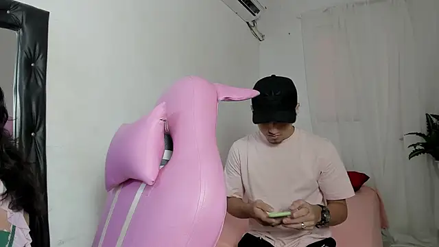 Laura and Kevin online show from January 2026 07:52:02 PM