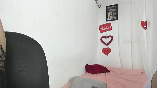 Laura and Kevin online show from February 2026 09:11:02 PM