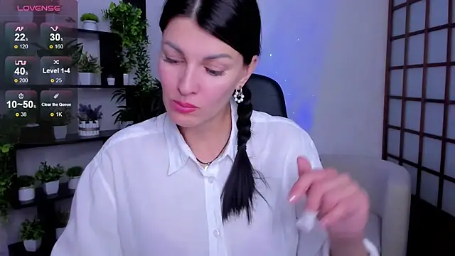 O1d Lady online show from October 2025 08:32:01 AM