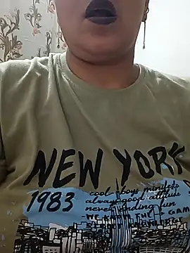 Snapshot of angel_ridhi chatting on May 2026 06:15:02 PM angel ridhi online show from May 2026 06:15:02 PM