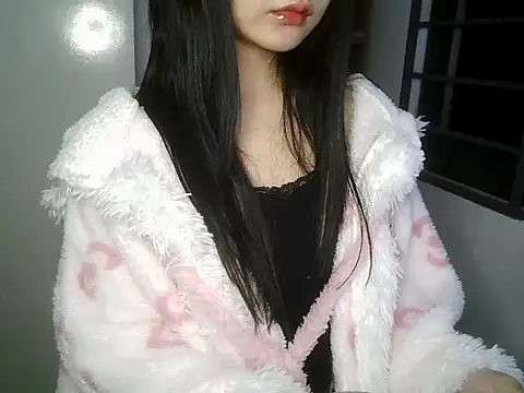 Annabelle-e online show from November 2025 09:19:02 PM