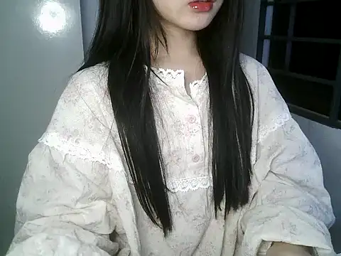 Annabelle-e online show from December 2025 07:51:01 PM